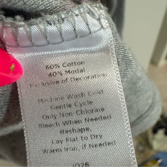 Talbots Gray Ruffle Trim Blouse Size Large 3/4 Sleeves - Picture 4 of 5